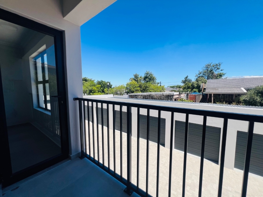 2 Bedroom Property for Sale in Table View Western Cape